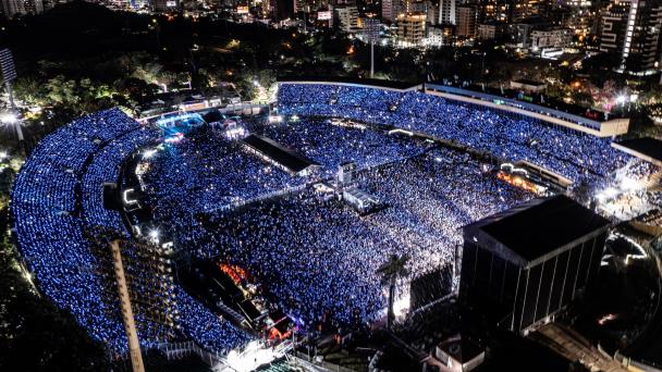 El concierto de Juan Luis Guerra se convierte en una bomba política